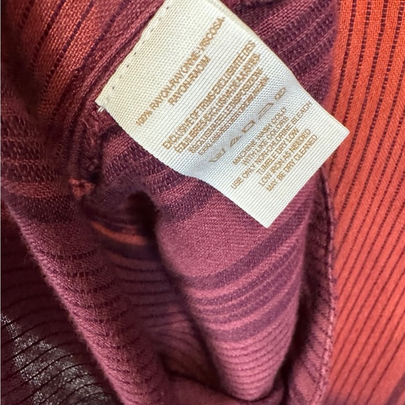 Free People. Striped Orange & Purple Women's Top. Great Condition. Size M - Picture 4 of 13